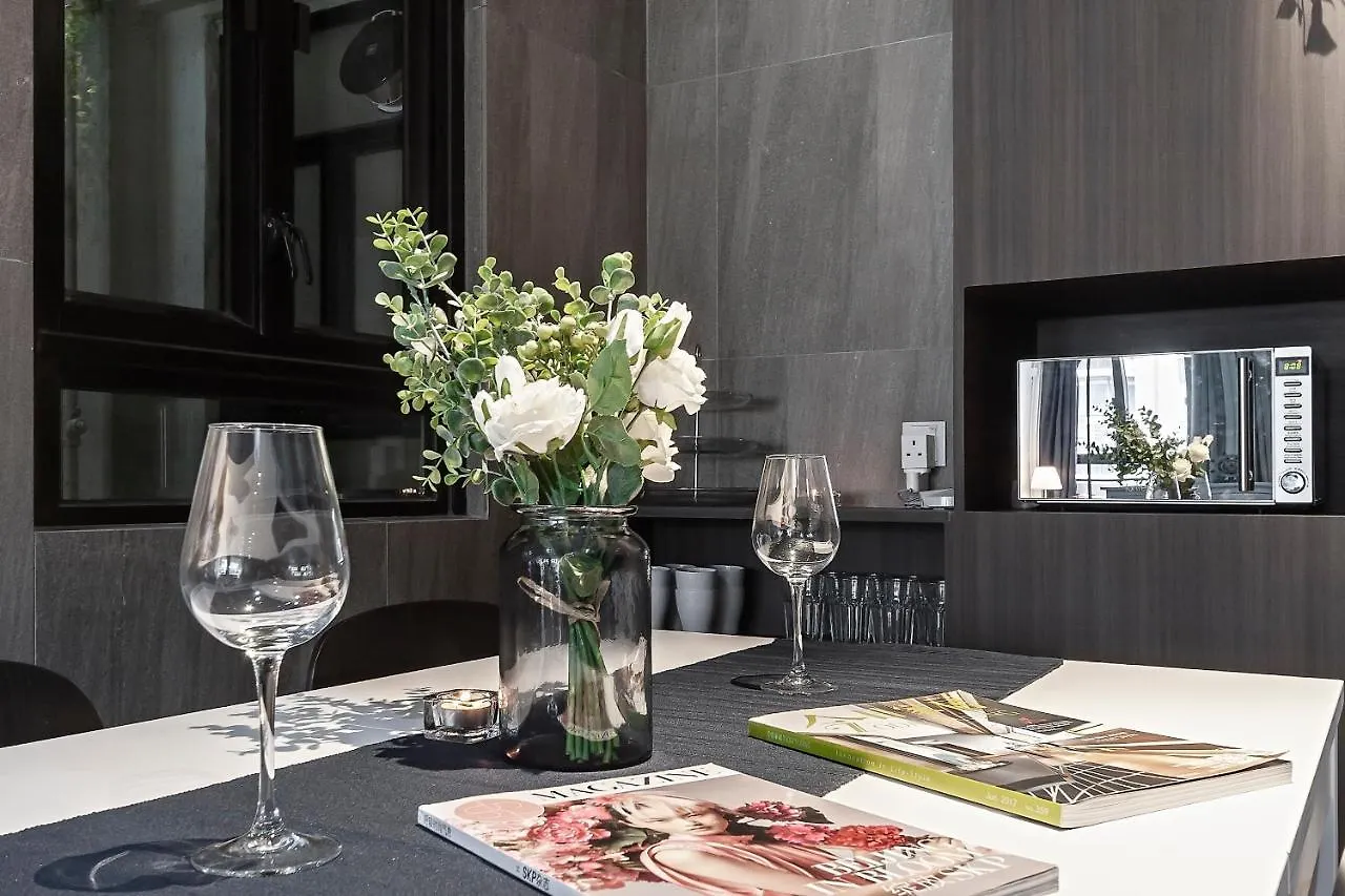 Les Barons Appartement Hongkong